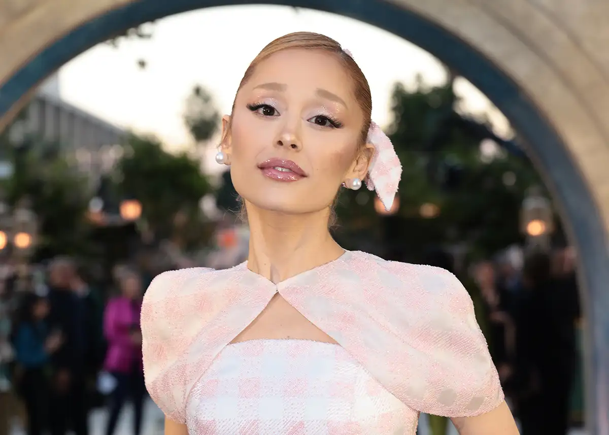 Única: Ariana Grande tem álbum nº1, single nº1 e filme nº1 em 2024