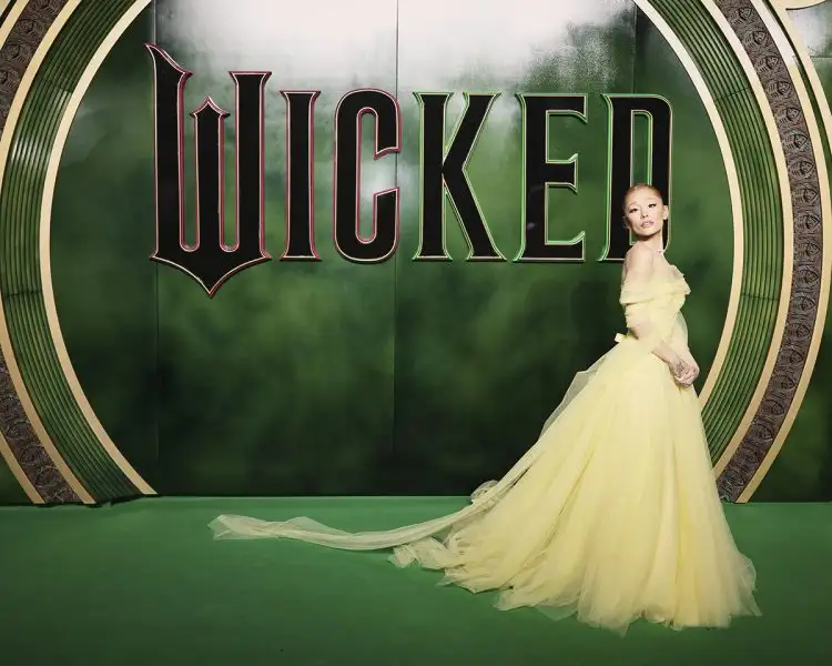 5 curiosidades sobre Ariana Grande nos bastidores de "Wicked"