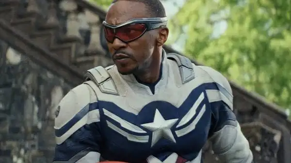 Anthony Mackie refilma "Capitão América 4" a três meses da estreia