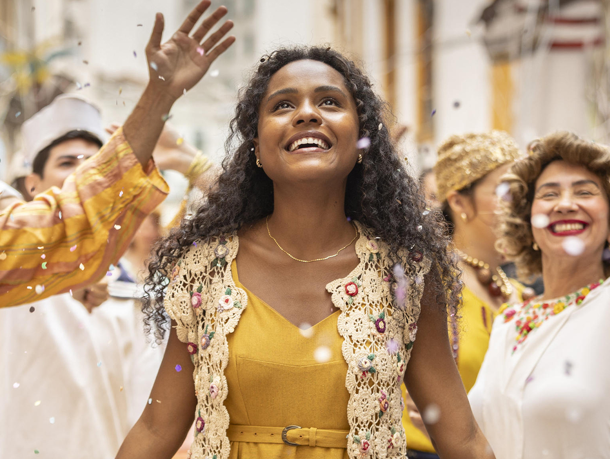 Garota do Momento: Web elogia Duda Santos e elenco em estreia da novela