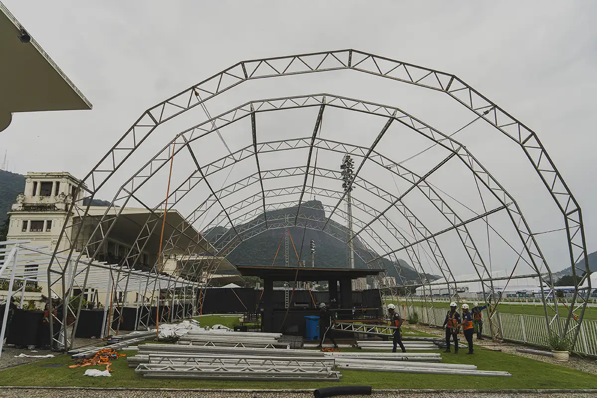 Réveillon Cheers revela cenografia e montagem do palco para Pabllo Vittar e mais