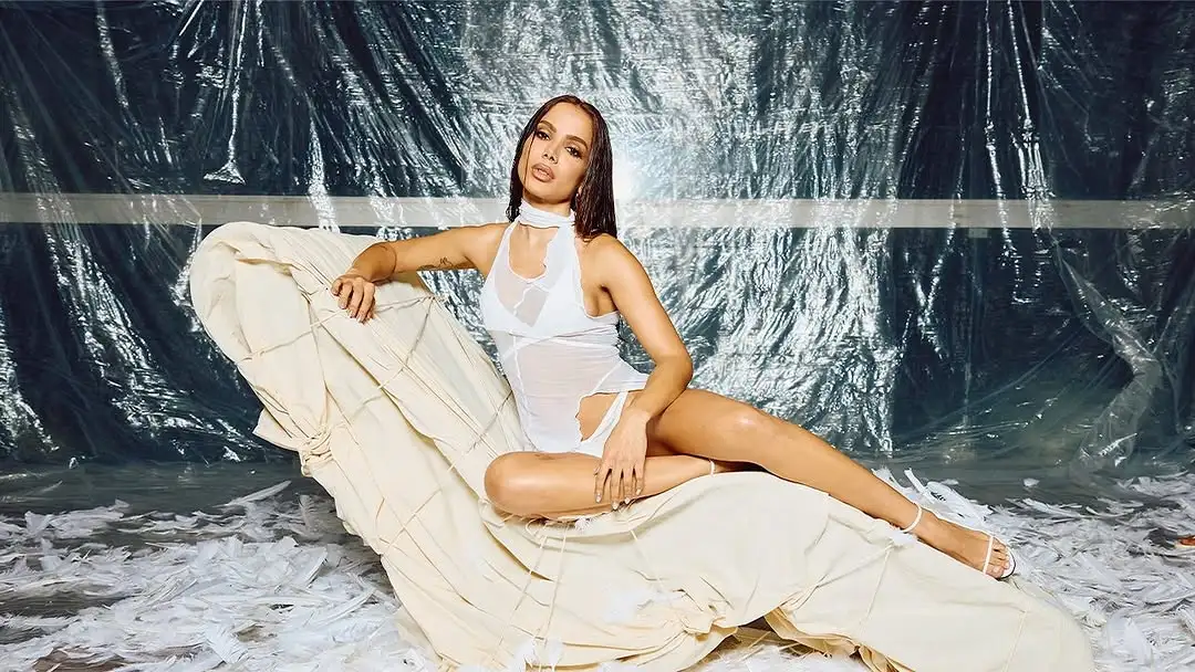 Anitta está de volta à Billboard Hot 100, com sua melhor posição até hoje