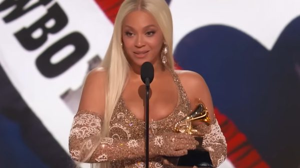 Mãe de Beyoncé ficou chocada com Grammy de álbum do ano: "não esperava"