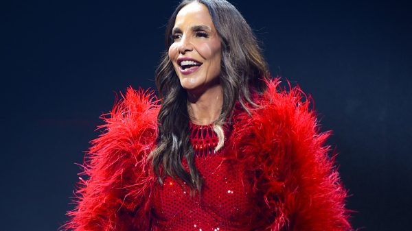 Ivete Sangalo faz show na inauguração da casa de shows Suhai Music Hall