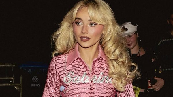 Karol G e Sabrina Carpenter são cotadas para headliners do Festival Coachella