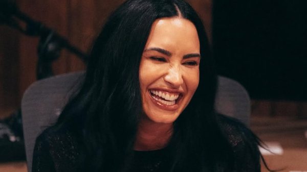 Demi Lovato revela que álbum novo terá apenas uma balada e explica o porquê