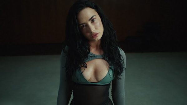 Data de lançamento do álbum? Demi Lovato põe 'easter egg' no clipe