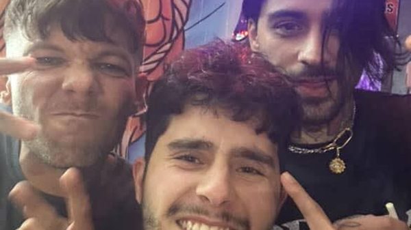Zayn e Louis Tomlinson posam juntos pela primeira vez em 10 anos