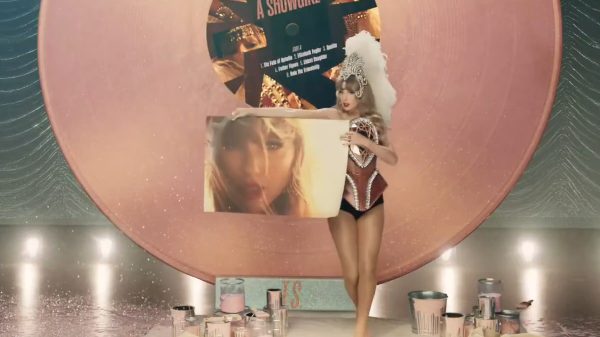 "The Life of a Showgirl" bate 3 milhões de cópias vendidas nos EUA em 4 dias