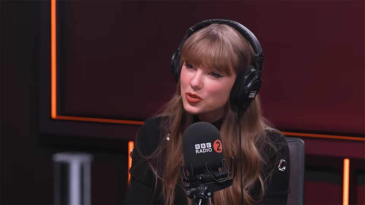 "Chocantemente ofensiva": a reação de Taylor Swift à pergunta sobre aposentadoria após casamento
