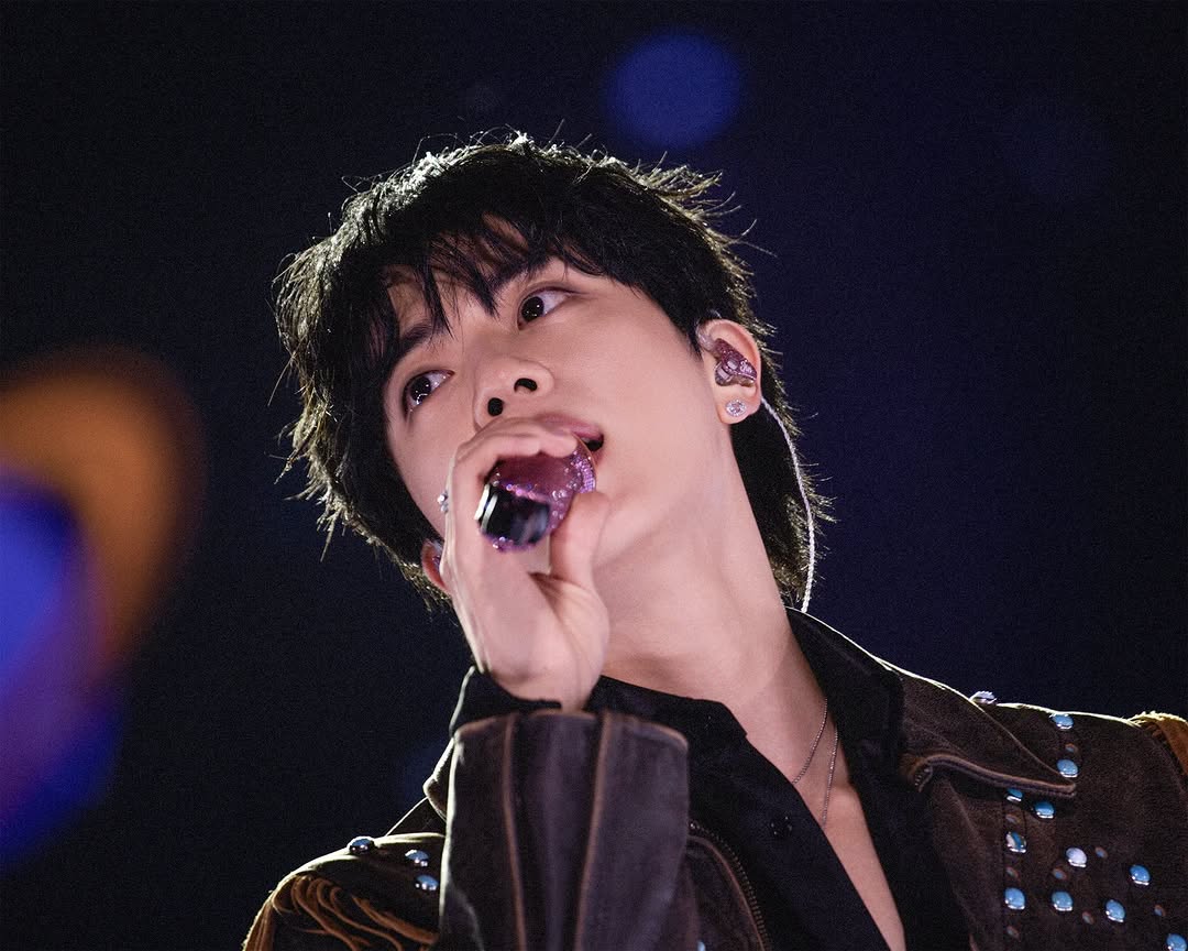 Japonesa que deu beijo na bochecha de Jin, do BTS, vai responder por assédio