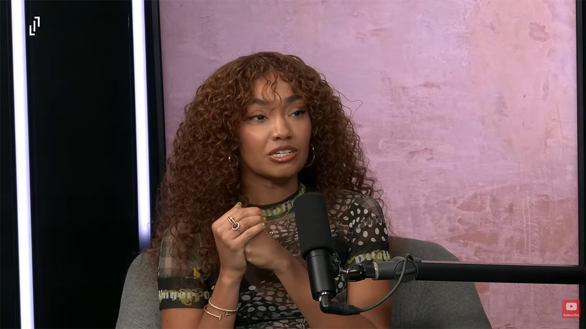 Leigh-Anne corrige entrevistador que disse que Little Mix vendeu 10 milhões de cópias