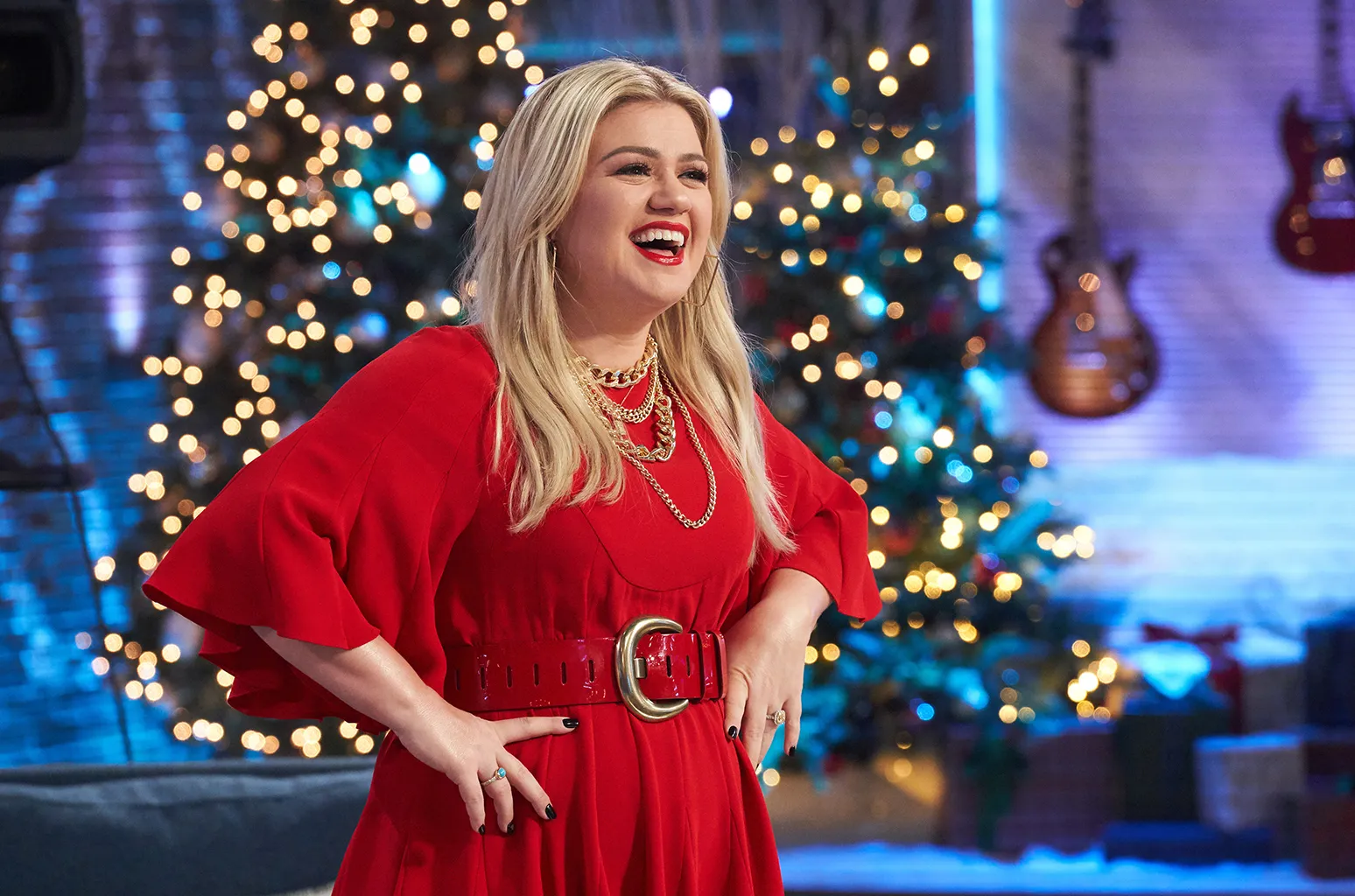 Kelly Clarkson lidera lista das melhores músicas natalinas deste século: veja!