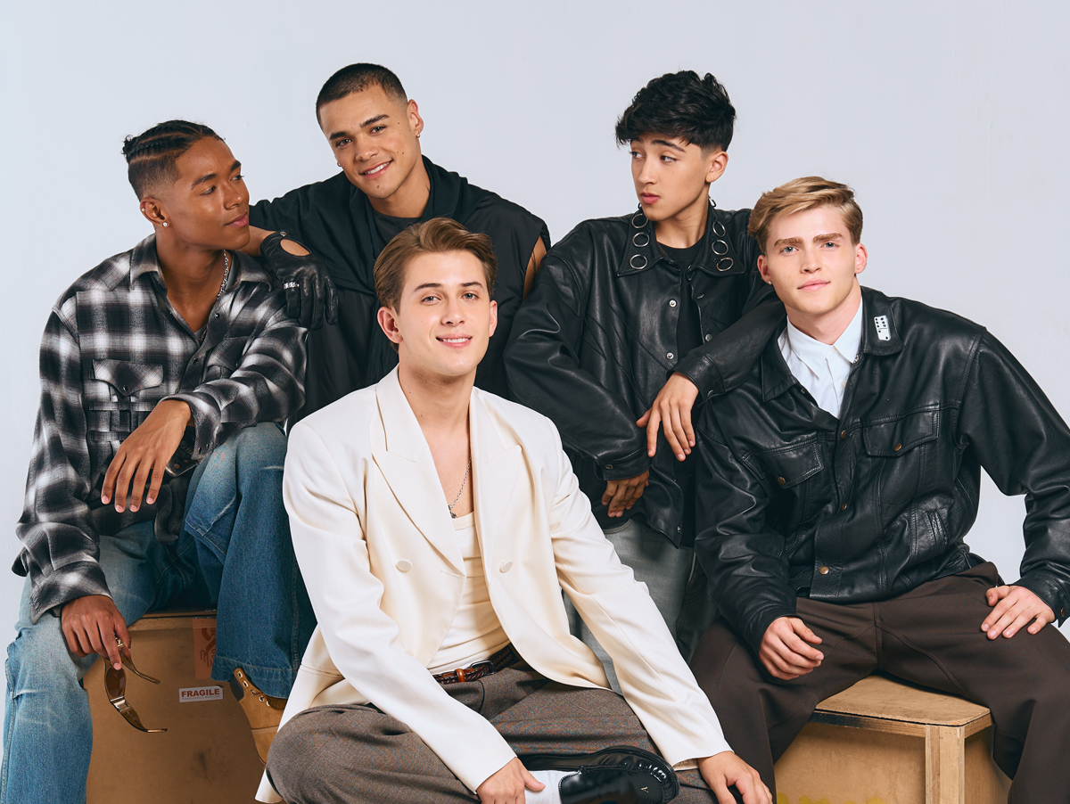 HYBE mira no Brasil com Santos Bravos: "Amamos cantar em português" (ENTREVISTA)