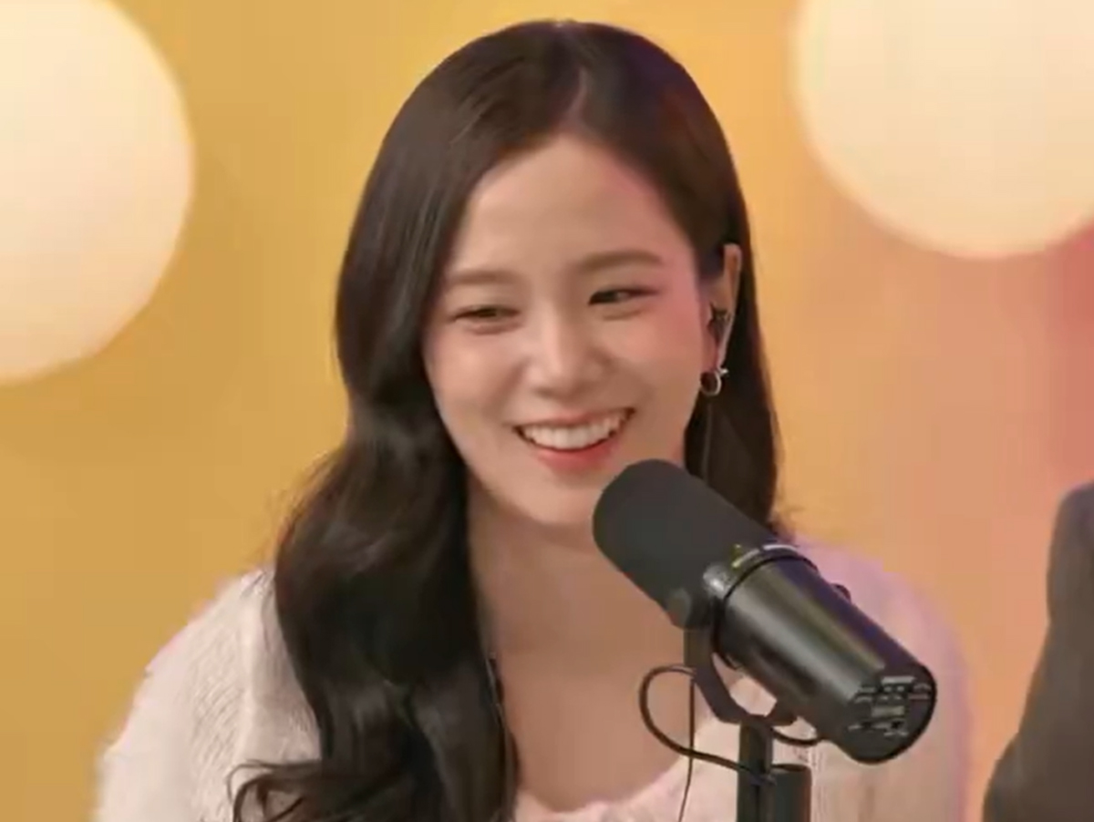 Membro do BLACKPINK critica uso de IA em vez de trabalho humano