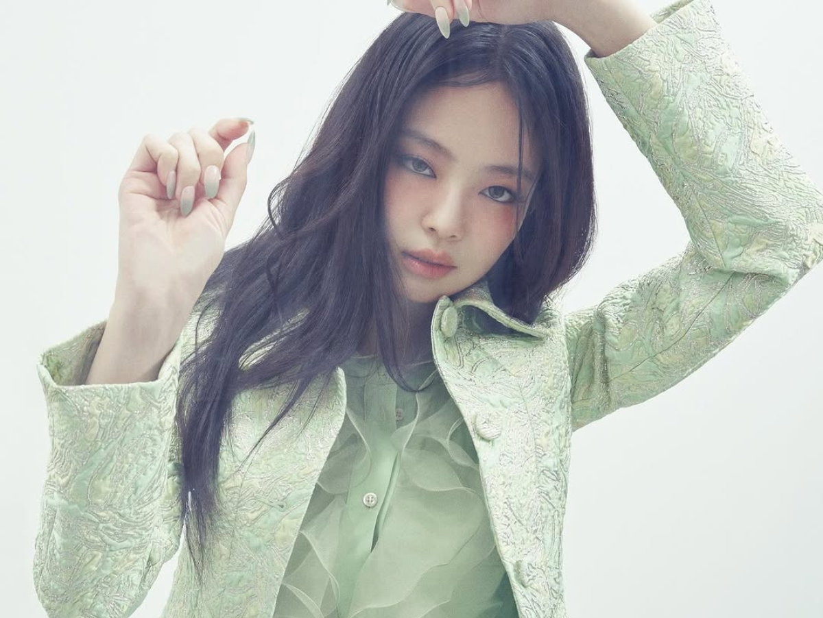 ennie, do BLACKPINK, é cercada por revendedores em Paris e caso expõe mercado de itens autografados no K-pop