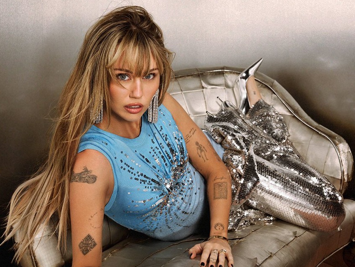 Hannah Montana no Halftime Show do Super Bowl? Fãs criam teorias a partir de fala de Miley
