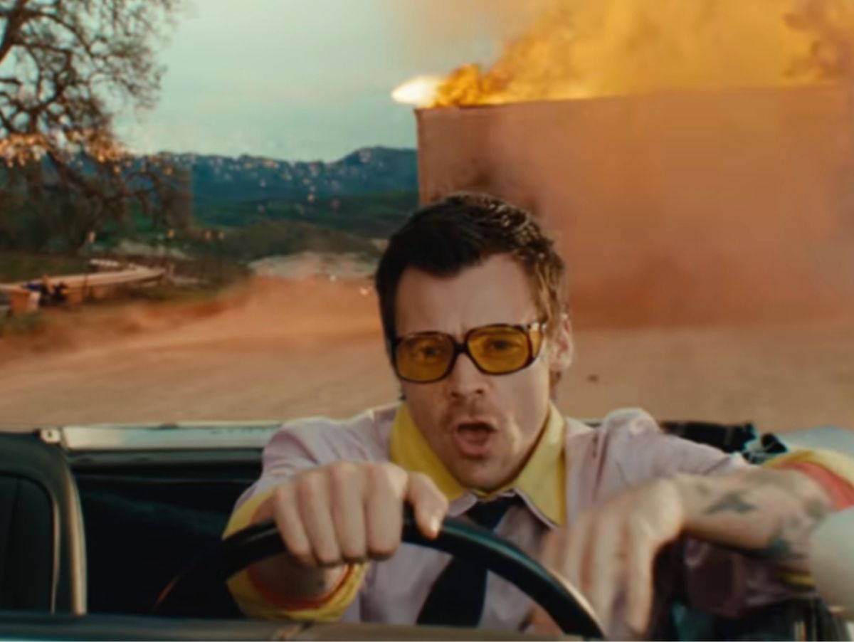 Novo álbum de Harry Styles estreia no topo e repete feito raro na Billboard 200