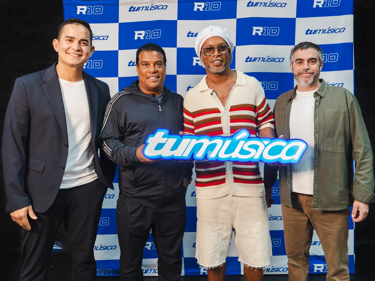 Dos campos ao estúdio: Ronaldinho Gaúcho funda gravadora e prepara projeto inspirado na Copa