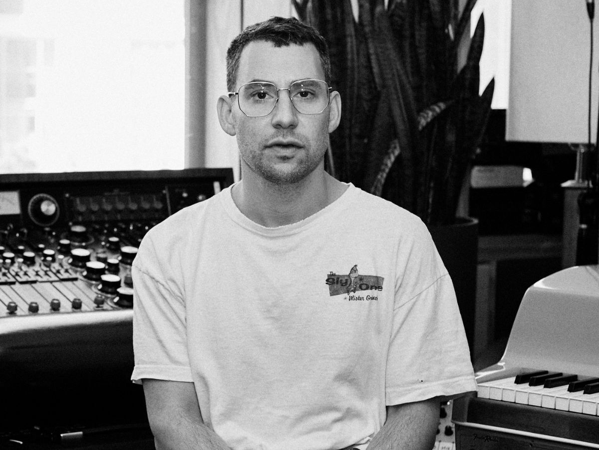 Jack Antonoff critica quem usa IA na música: "Prostitutas sem Deus"