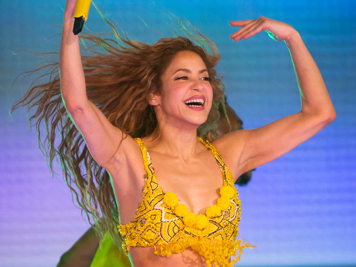Shakira se une à Lady Gaga e Madonna e Copacabana entra no ranking mundial de shows com maior público