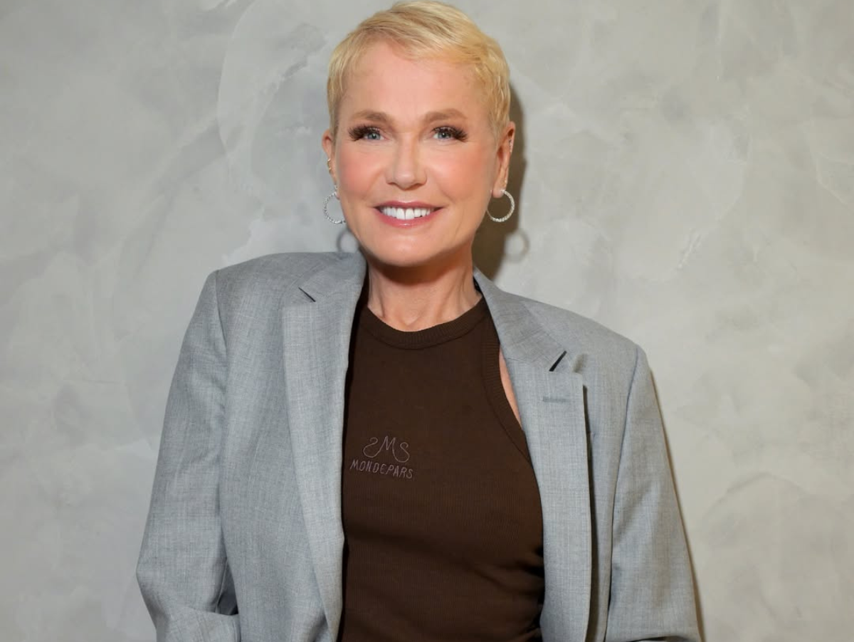 A música da Xuxa que nem ela mesma suporta: "Muito feia!"